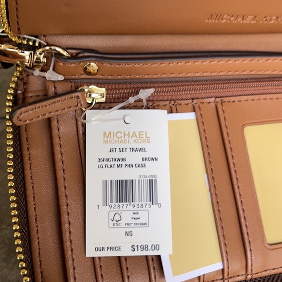 Michael Kors Jet Set Travel Lg Flat Multifunctional Phone Case-Wristlet-Wallet - Picture 6 of 16